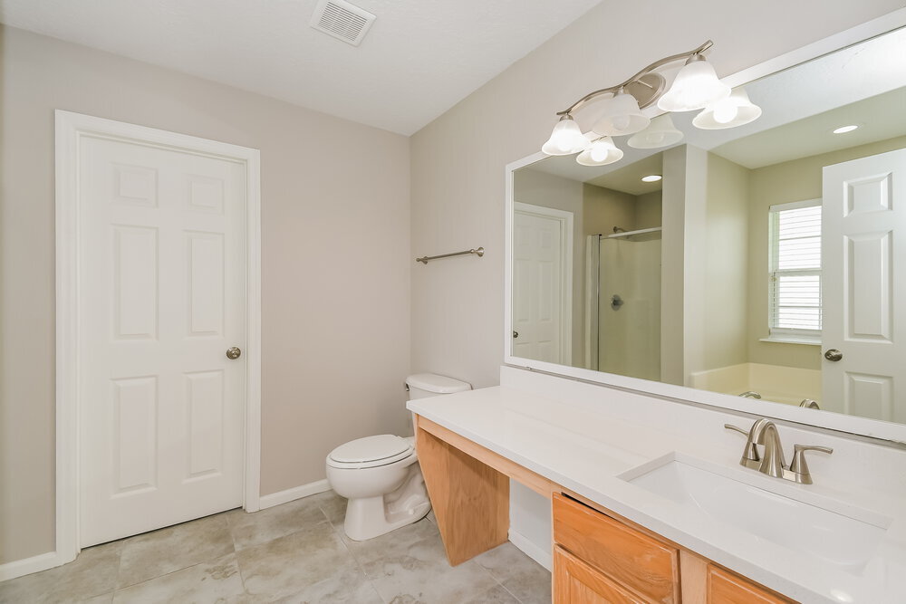 Building Photo - 7157 Beekman Lake Dr