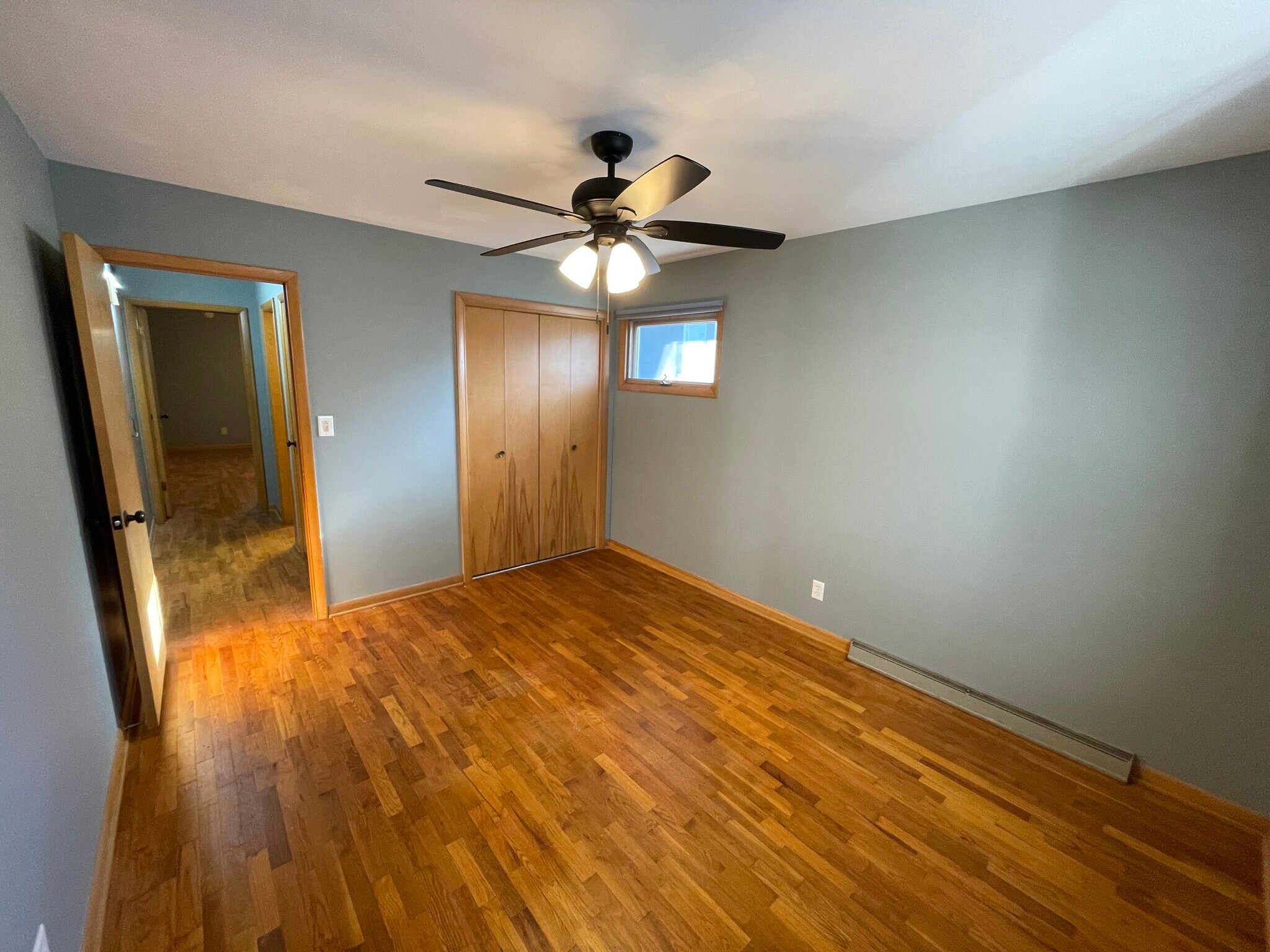 Building Photo - 1704 pixley avenue