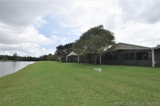 Building Photo - 514 Woodgate Cir