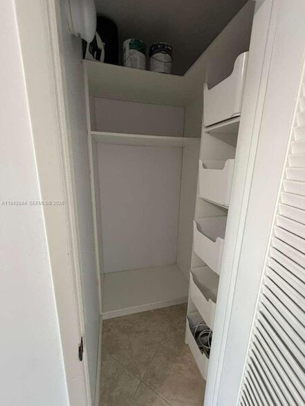 Building Photo - 3208 Colony Club Rd