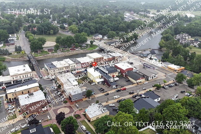 Building Photo - 134 Maple St