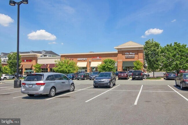 Building Photo - 11882 Country Squire Way