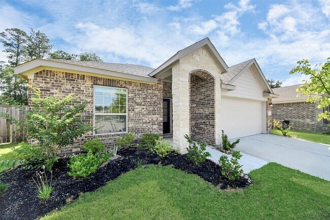 Primary Photo - 1351 Antigua Dr