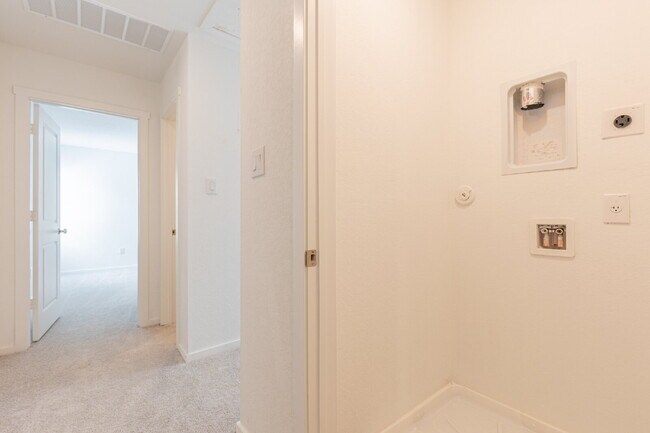 Building Photo - 6749 Marble Rdg