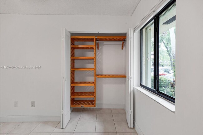 Building Photo - 344 NW 94th Terrace