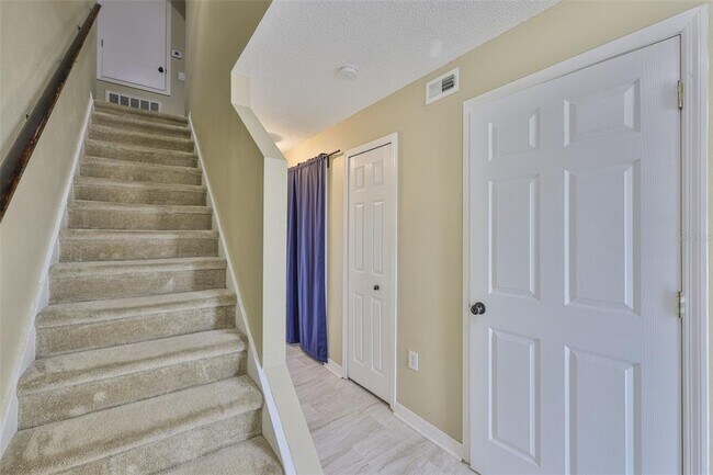 Building Photo - 11438 Ivy Flower Loop