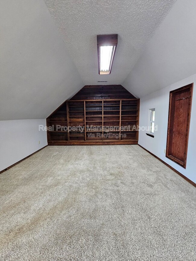 Building Photo - 12106 E 88th Pl N