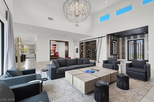 Building Photo - 20 Pebble Hills Ct