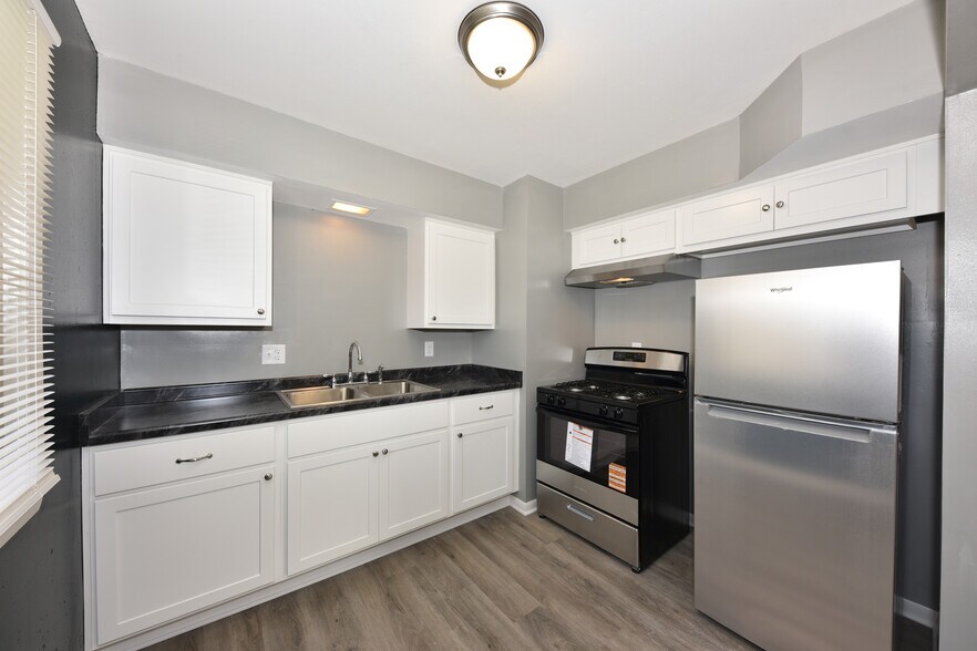 Building Photo - 5101 N 83rd St