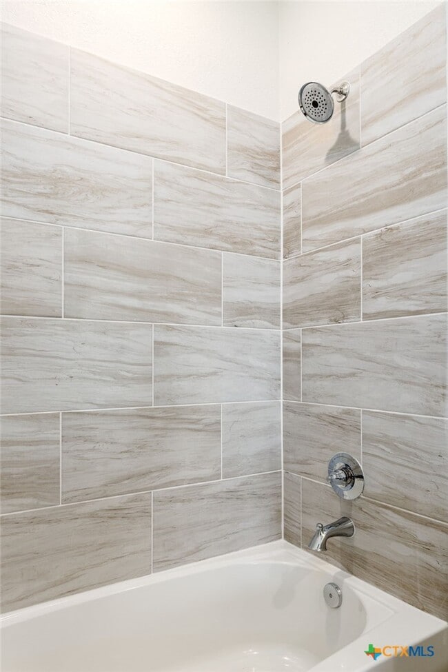 Building Photo - 9202 Prickly Ash A