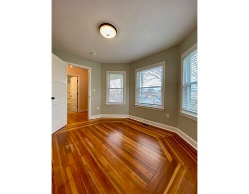 Building Photo - 121 Orne St