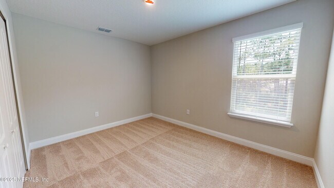 Building Photo - 1025 Wilmot Pl