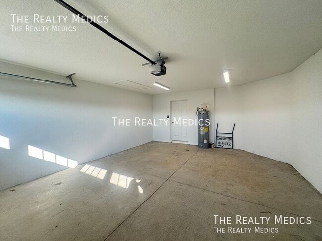 Building Photo - 8145 Cozumel Ln