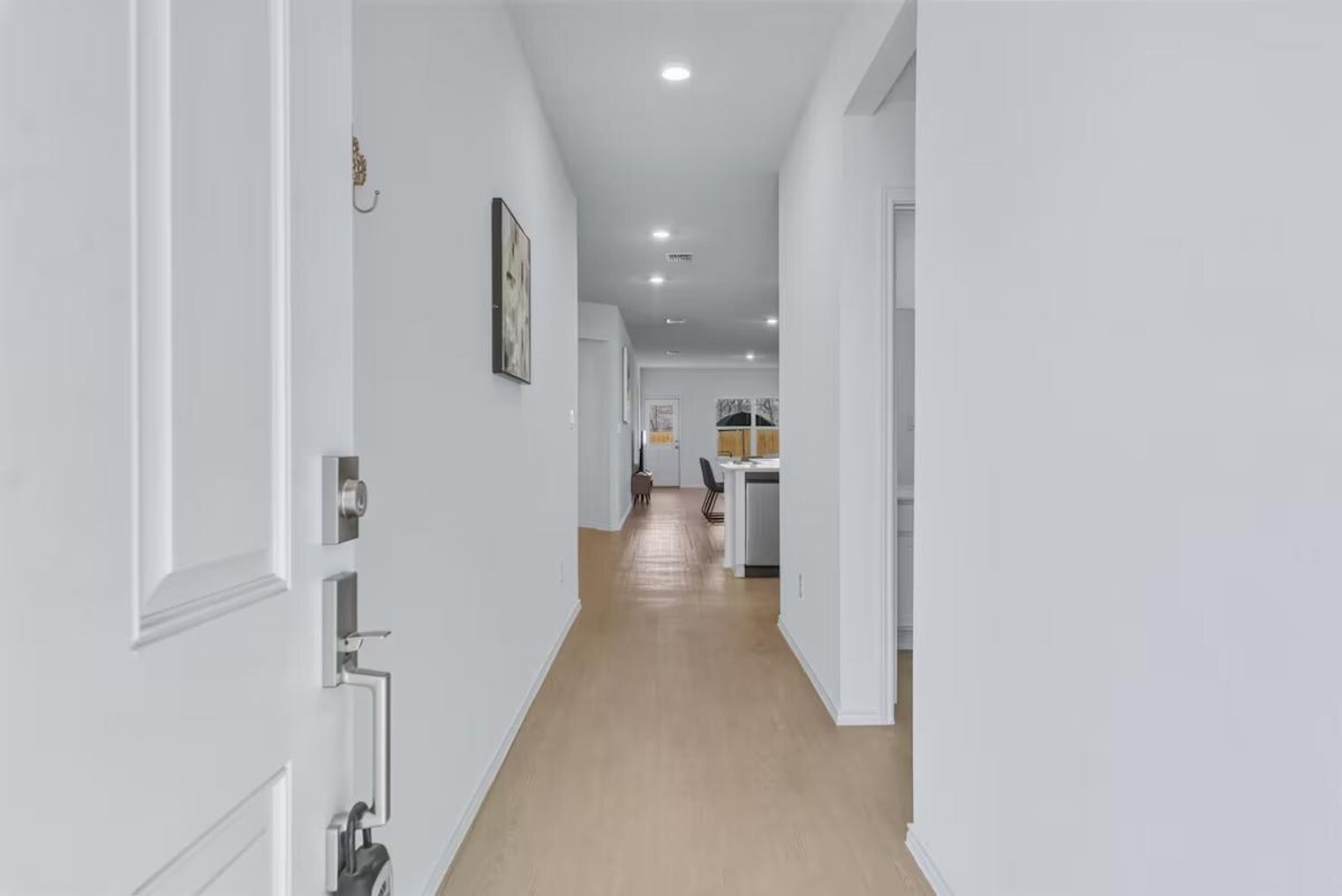 Building Photo - 591 Sormonne Lp