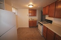 Building Photo - 2 Bedroom Apartment South of BYU Campus!