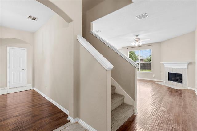 Building Photo - 8008 Raintree Dr