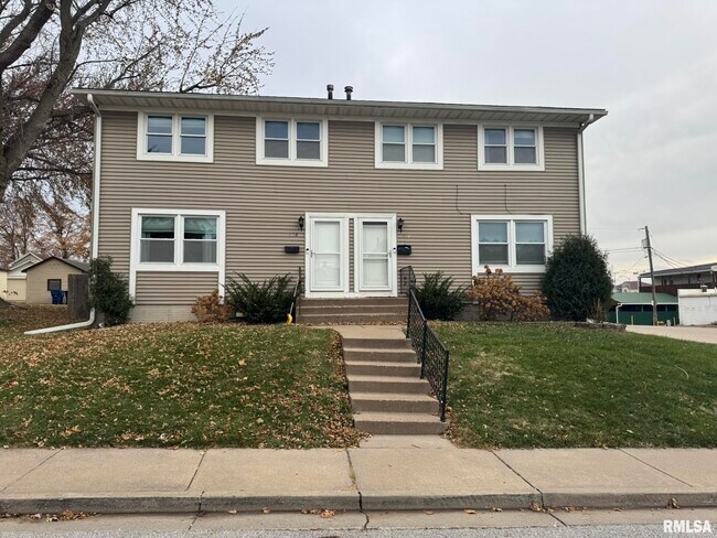 Primary Photo - 1728 Taylor St