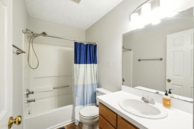 Building Photo - 932 Philadelphia Dr