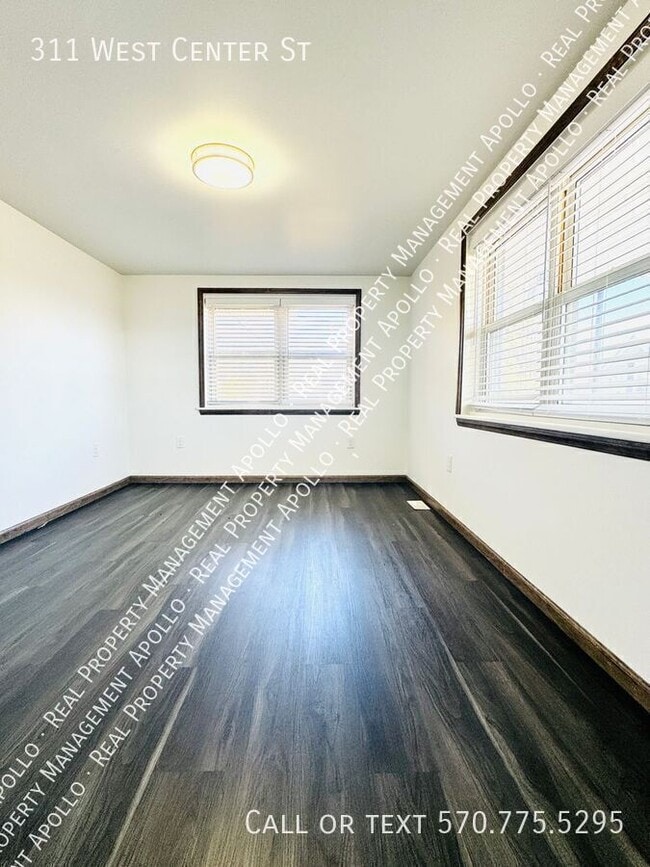 Building Photo - 311 W Center St