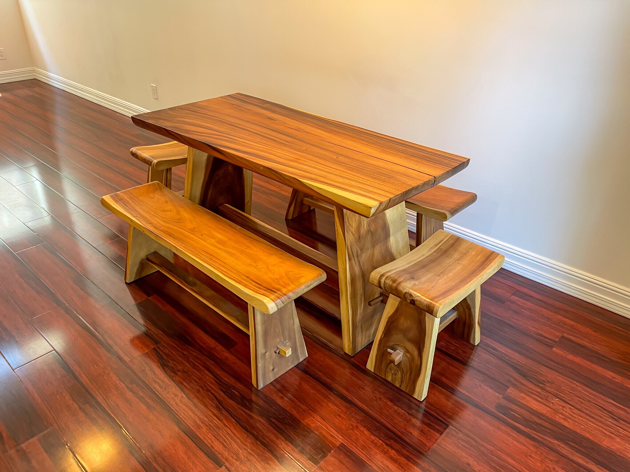 Building Photo - 2027 Beloit Ave