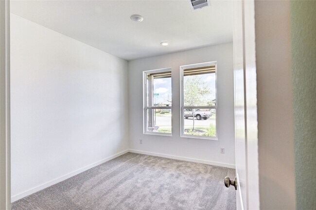 Building Photo - 26923 Zebra Grass Dr