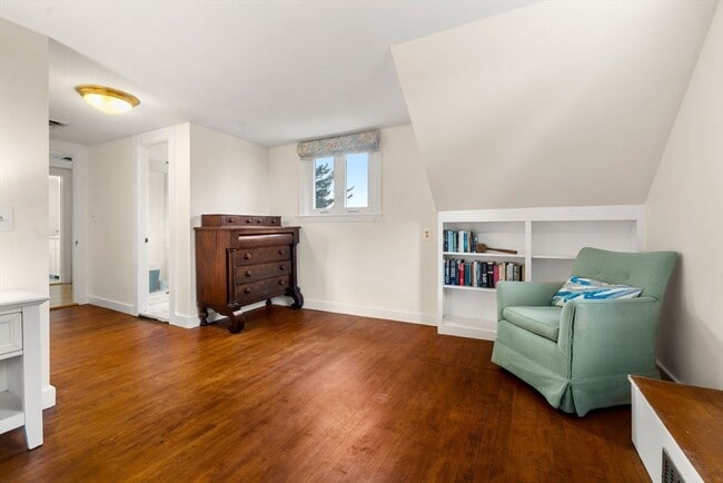 Building Photo - 1 Noahs Hl Wy