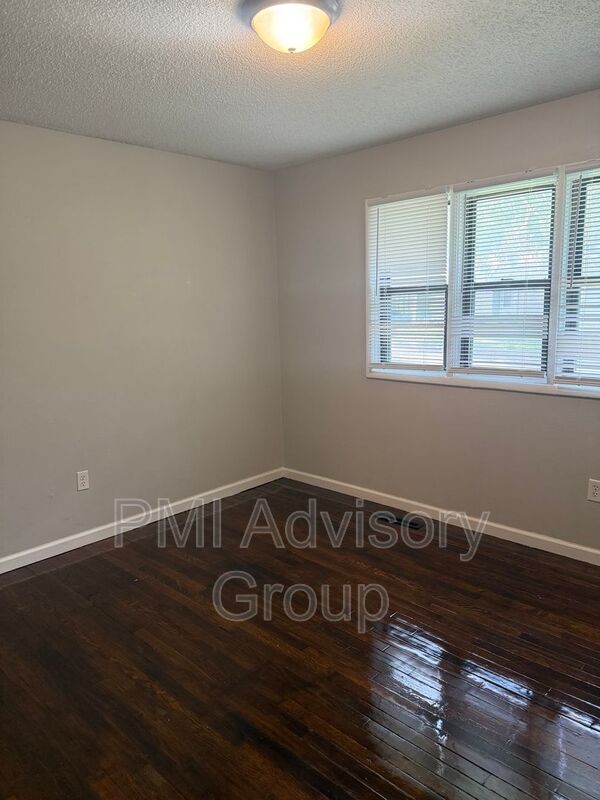 Building Photo - 6703 Greencastle Dr