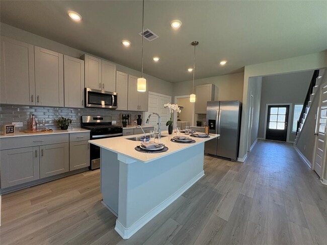 Building Photo - 15542 Olive Ter Trl