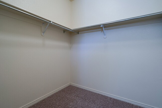 Building Photo - Spacious 3 Bedroom Corner Lot Home Near So...