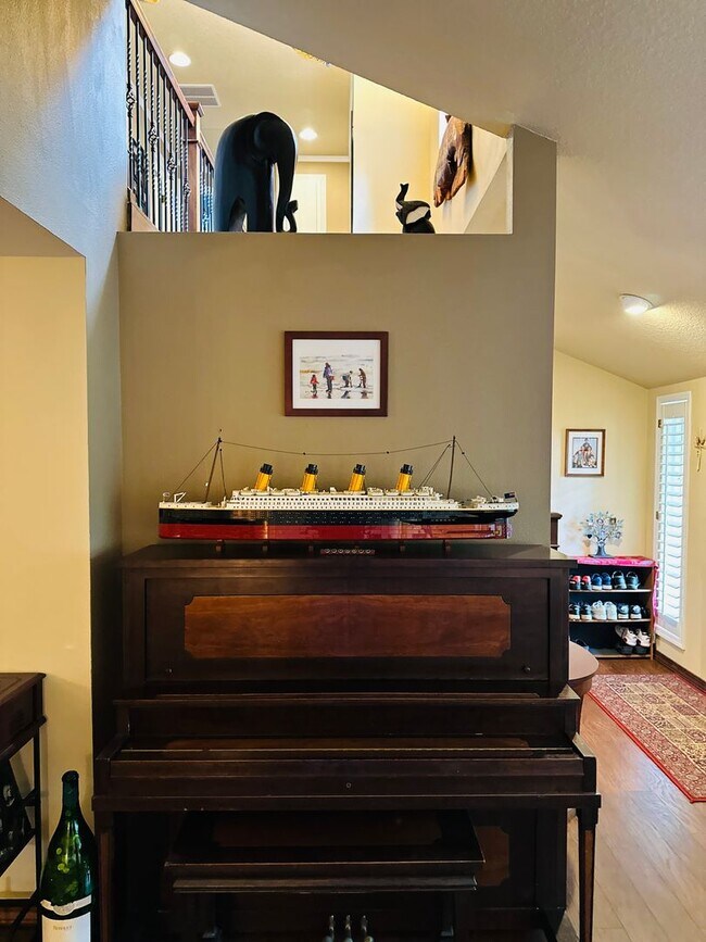 Building Photo - Beautiful Custom Newly Remodeled Home