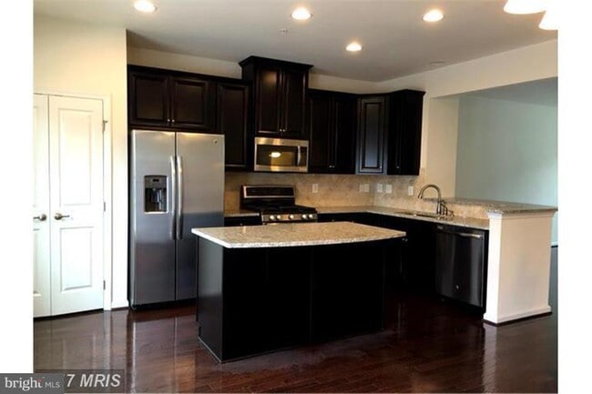 Building Photo - 7419 Wild Honey Way