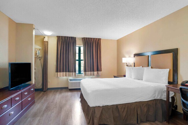 Building Photo - Furnished Studio-Los Angeles - Torrance Ha...
