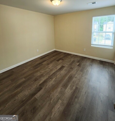 Building Photo - 335 Freeman Cir