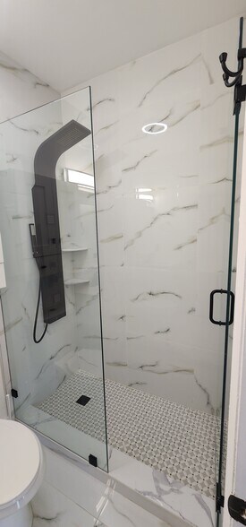 Building Photo - 640 SE 1st St