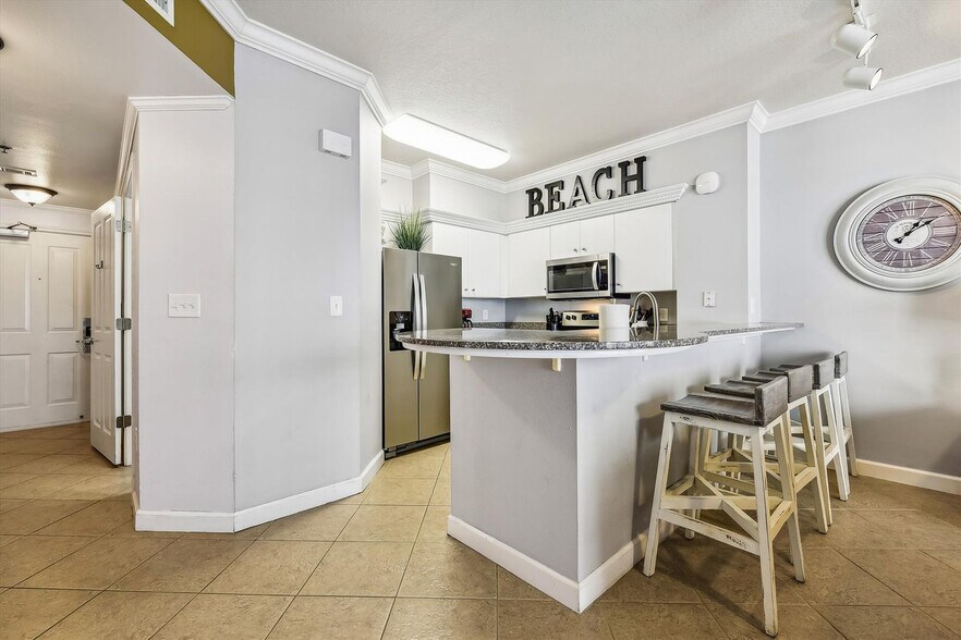 Building Photo - 104 Gulfside Ct