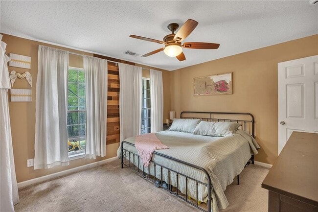 Building Photo - 313 Ridge Hill Cir