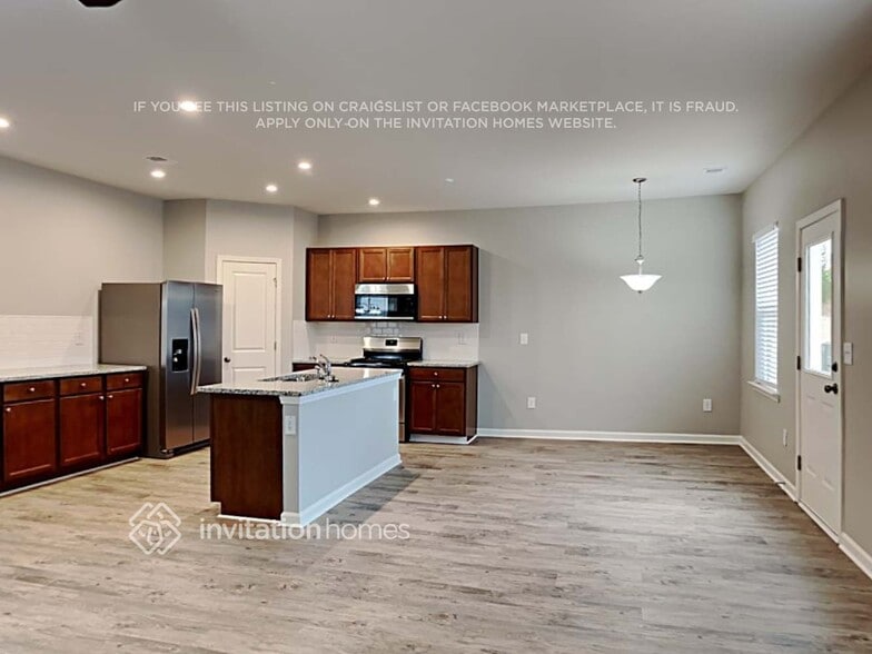 Building Photo - 276 Paulownia Cir