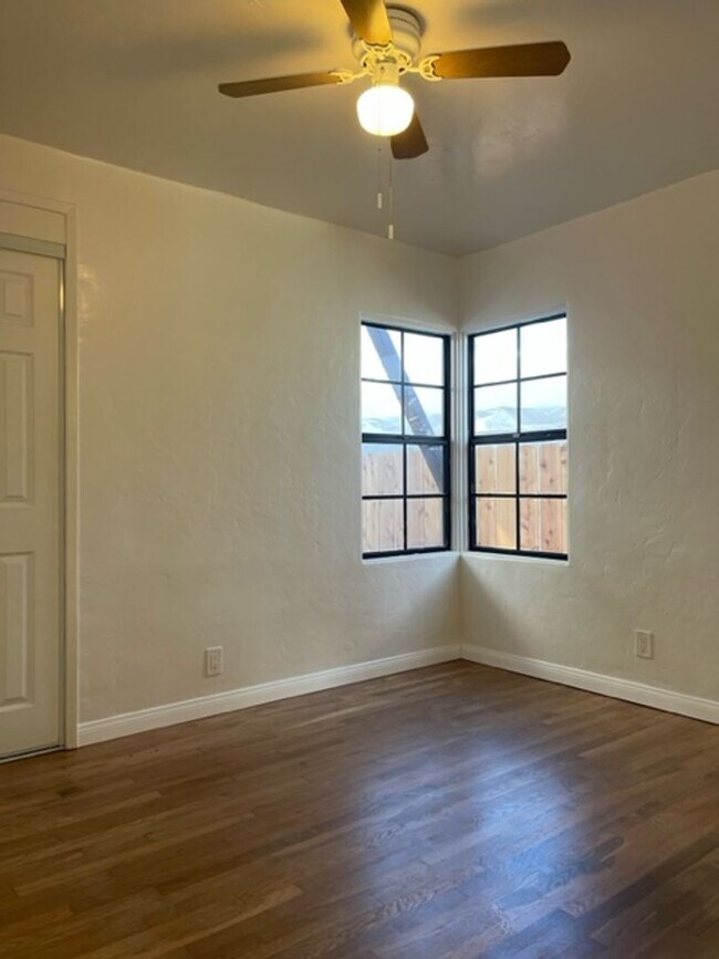 Building Photo - Charming 2-Bedroom Bungalow in the Heart o...