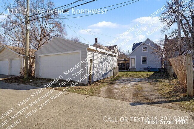 Building Photo - 1113 Alpine Ave NW