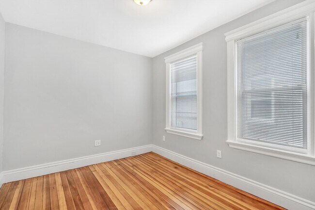 Building Photo - 109 Harrishof St