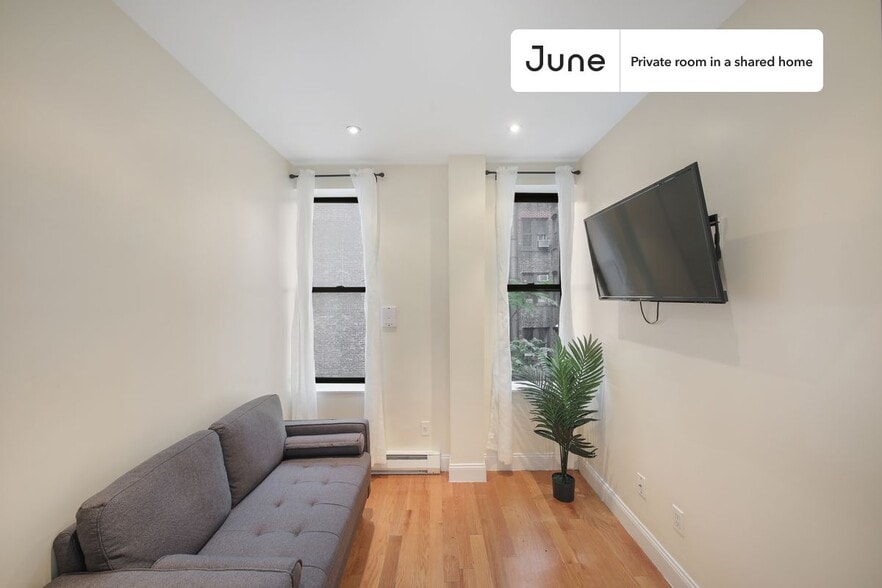 Building Photo - Room in Shared 4 bed/1 bath home in Upper West Side