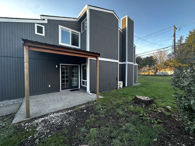 Building Photo - Wray