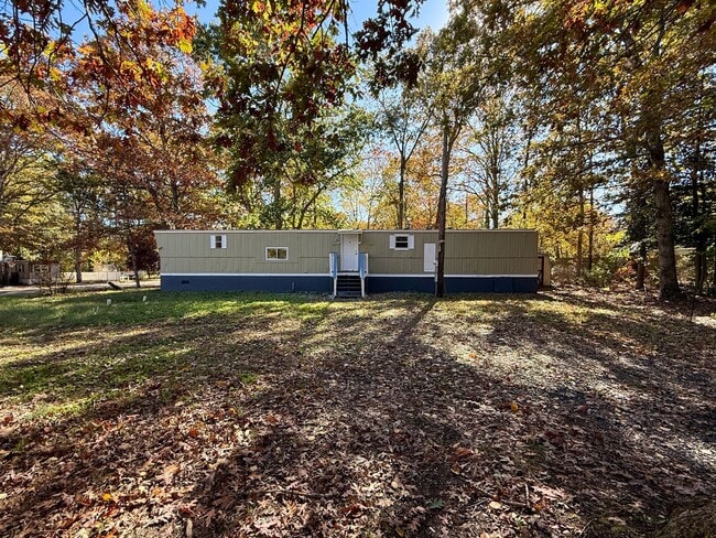 Building Photo - Spacious 2 bed, 1.5 bath Home FOR RENT in Commercial Twp $1500