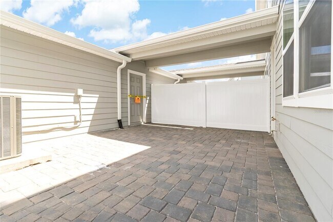 Building Photo - 14213 Sapelo Beach Dr