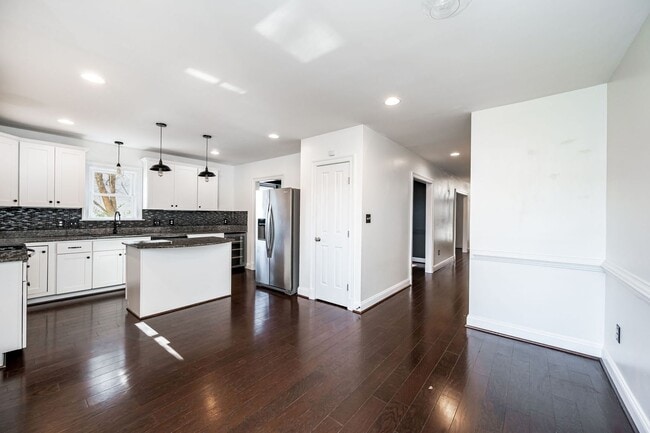 Building Photo - Beautiful Northside RVA Home-Move In Ready