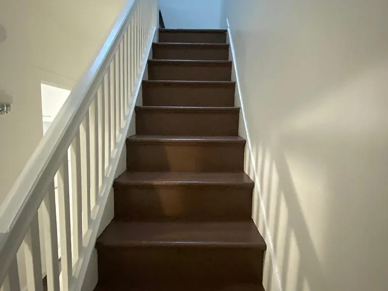 Building Photo - 362 E 198th St