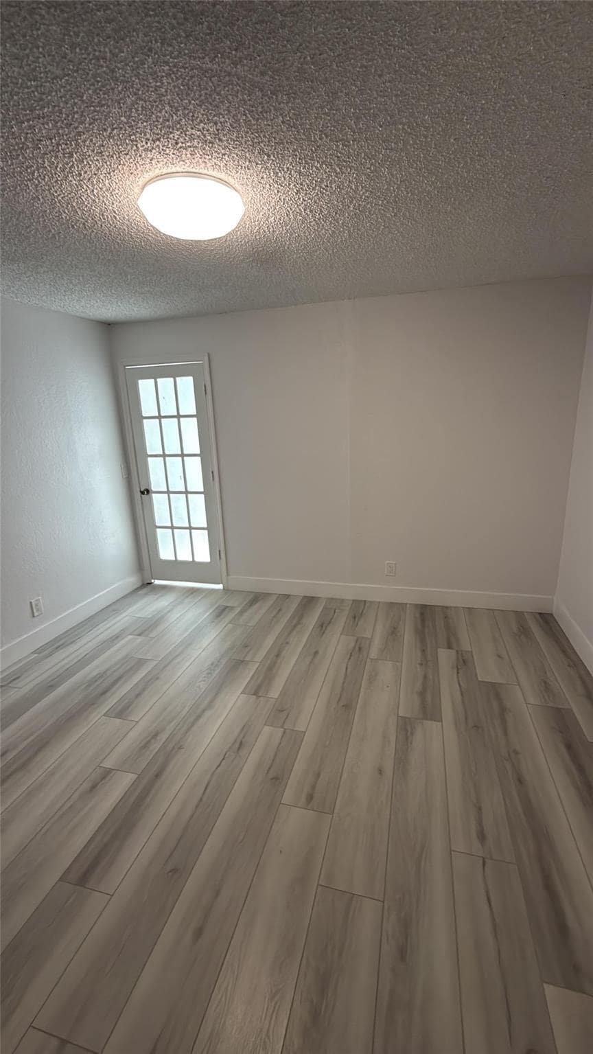 Building Photo - 3470 Pinewalk Dr N