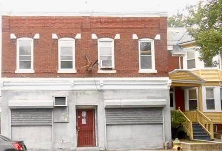 Primary Photo - 8 Eaton Pl