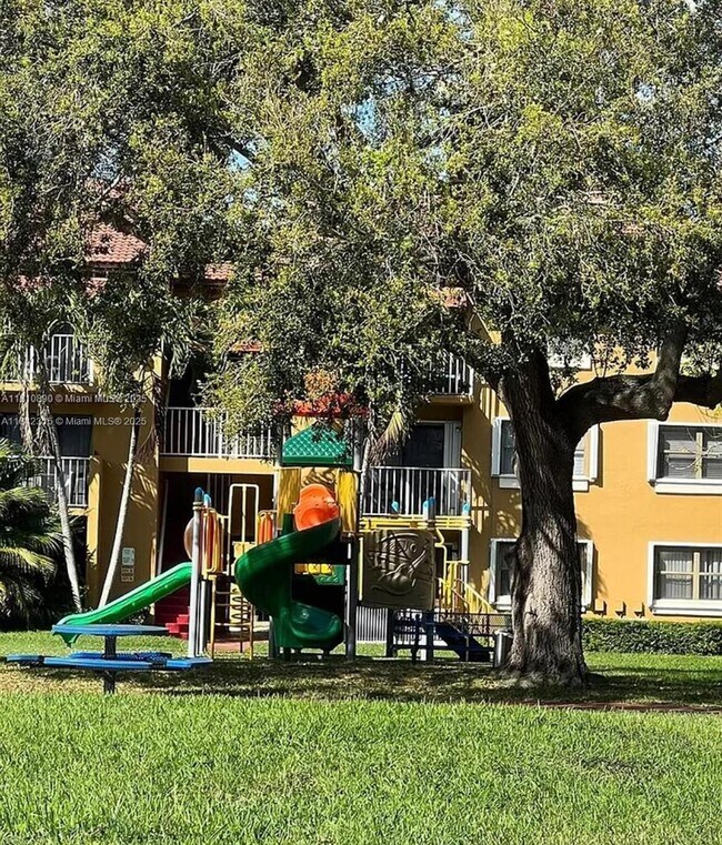 Building Photo - 15560 SW 80th St