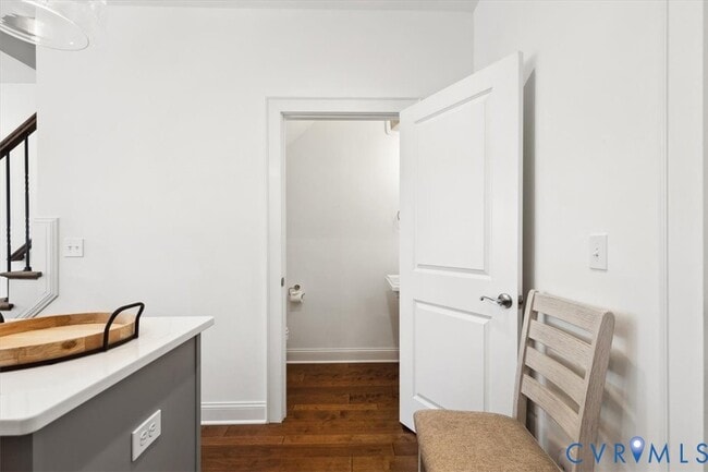 Building Photo - 1722 Old Brick Rd